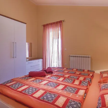Three-bedroom Holiday In