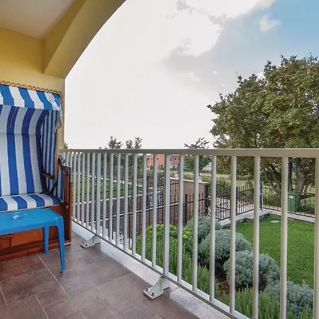 Three-bedroom Holiday In * Baderna